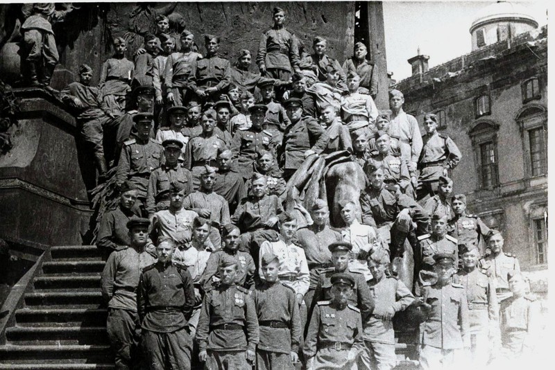 Фото с рейхстага день победы